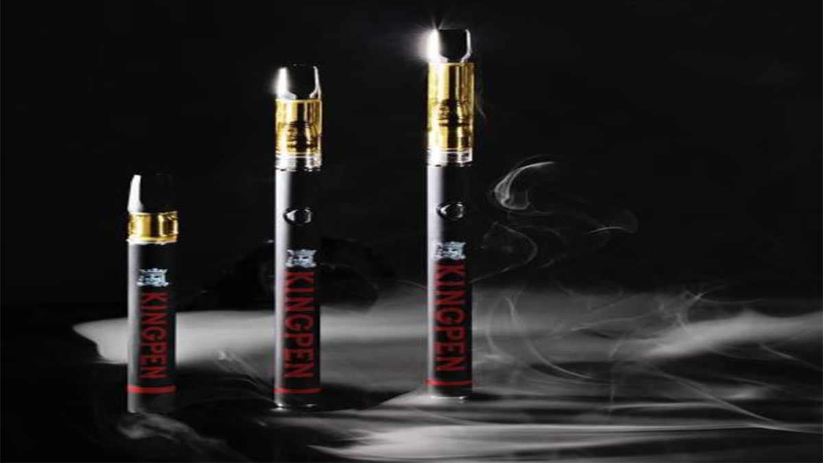 Kingpen carts in three sizes with smoke and black background