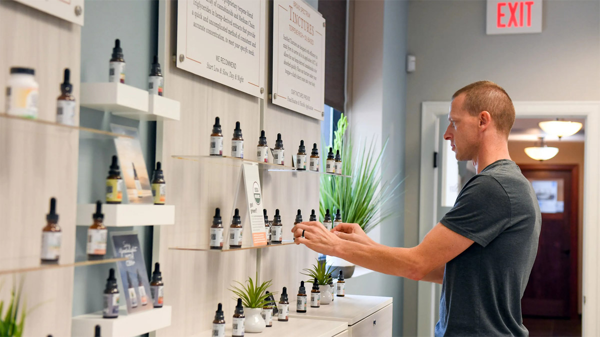 Man shopping for CBD oil