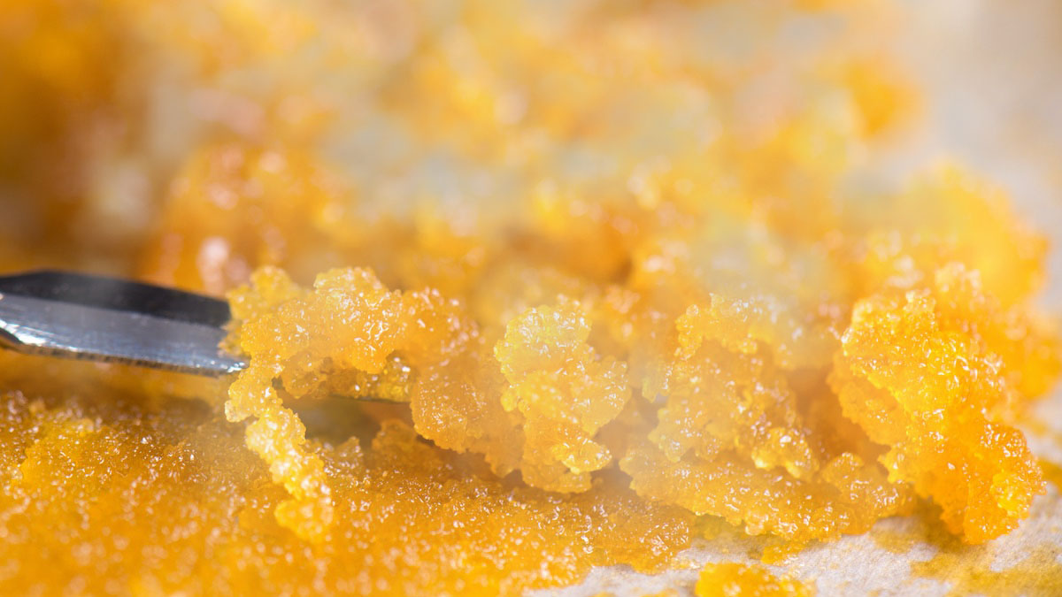 Image of Cannabis Resin with light smoke